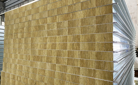 巖棉夾芯板可以滿(mǎn)足客戶(hù)和設(shè)計(jì)的各種需求